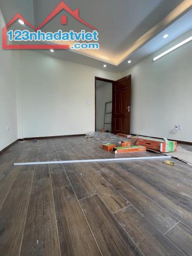 Bán nhà phố Đàm Quang Trung 30m2, 5 tầng, cạnh Aeon, Cầu Vĩnh Tuy, Gần Ô Tô 5.55 Tỷ - 3