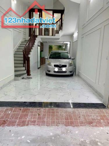 Bán đất tặng nhà 2 tầng, phân lô oto tránh, vỉa hè, ngõ thông, kinh doanh, 34m2, giá TL