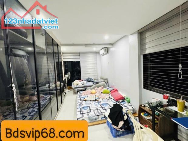 Bán nhà mặt ngõ đường Giáp Nhất, ô tô đỗ cửa 40m2 nhà đẹp 7 tầng, thang máy giá 10.8 tỷ - 1