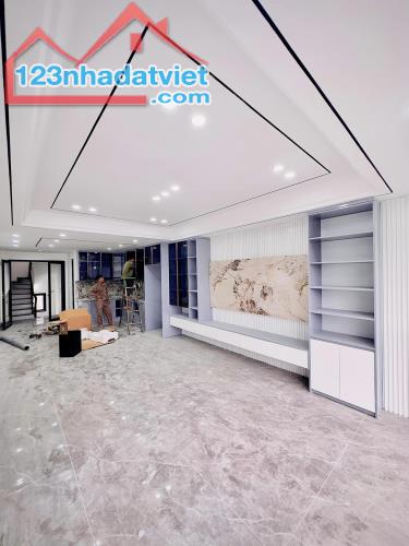 Tuyệt phẩm! Bán nhà phố Trạm 56m2*7T*4m, thang máy - Thông sàn văn phòng Đi bộ sang Aeon - 1