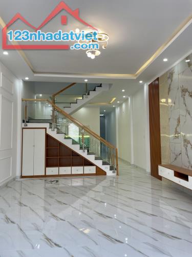 Bán nhà 1 trệt 1 lầu 90m2 gần cty Changshin - 1