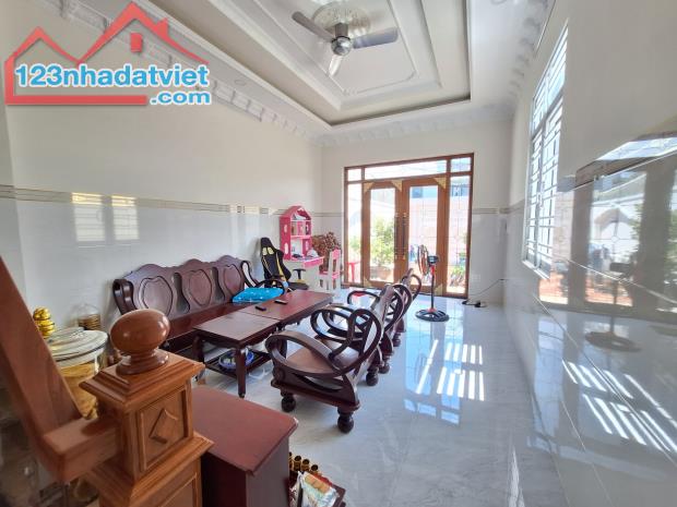 NHÀ MT TĂNG NHƠN PHÚ A, ĐƯỜNG NHỰA 10M, 3 TẦNG, 100M2 (4x25)M, 4PN, CHỈ 8.8 TỶ.