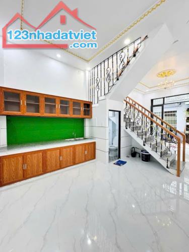 BT013 Đẹp lung linh nhà mới vào ở ngay 2 tầng 32m2 vị tí đẹp giáp Tân Phú 3Ty750 - 2