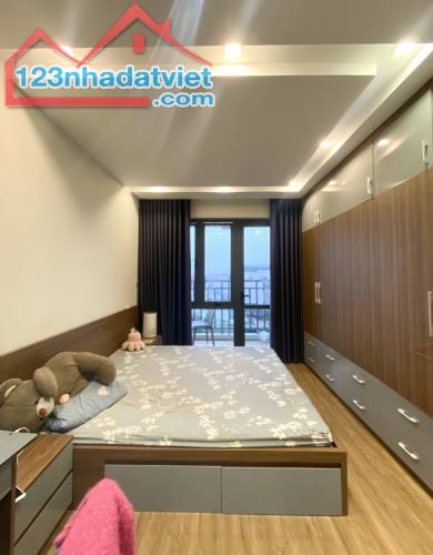 Bán căn cc Tòa Star Tower Khương Trung, 84m, 2pn, chỉ 4.1 tỷ - 2