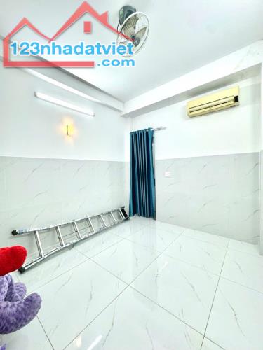 NHÀ ĐẸP Ở NGAY 70 M2 - 5 PN - SHR - NHỈNH 7 Tỷ - Lê Văn Việt, P Hiệp Phú TP Thủ Đức - 3