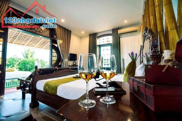 VILLA VỊ TRÍ VIP HIẾM CÓ VIEW SÔNG TRỰC DIỆN - 2 HỒ BƠI - STYLE CỔ ĐIỂN GÂY THƯƠNG NHỚ. - 1