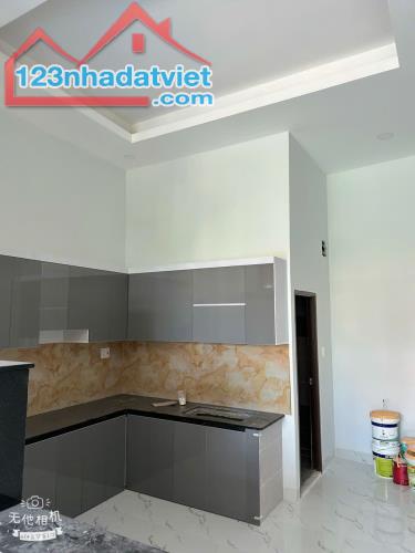 BÁN NHÀ 2 LẦU GẦN NGÃ TƯ XOÀI ĐÔI GIÁ RẺ 1 TỶ 750 - 3