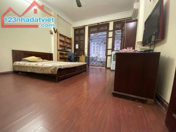 PHÂN LÔ BÀN CỜ - VỈA HÈ - TRUNG TÂM QUẬN HAI BÀ TRƯNG - 50M2 - 4 NGỦ - MẶT TIỀN 5M - 1
