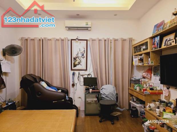 Nhà 5 tầng Phố Trích Sài 45m2, ô tô tránh, 15m ra phố, view Hồ Tây, 2 thoáng giá 16.5 tỷ - 3