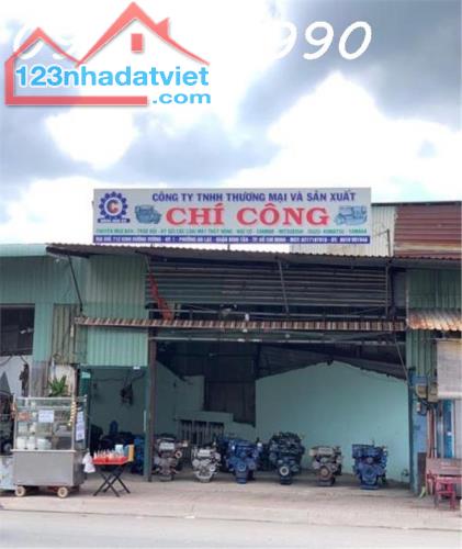 Mặt tiền 712 Kinh Dương Vương khu vực kinh doanh sầm uất diện tích 200.8m²