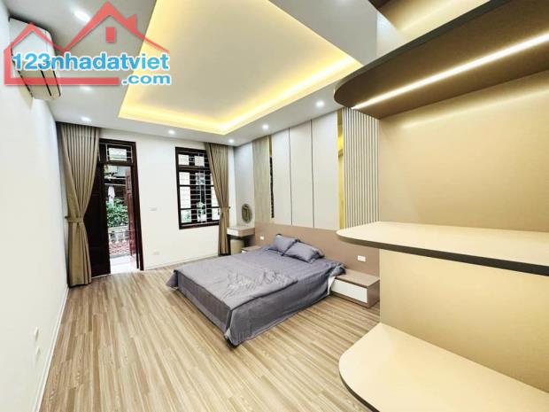 Hàng hiếm, bán nhà Cầu Giấy, 46m2, 6 tầng, ngõ ô tô chỉ 10 tỷ - 2