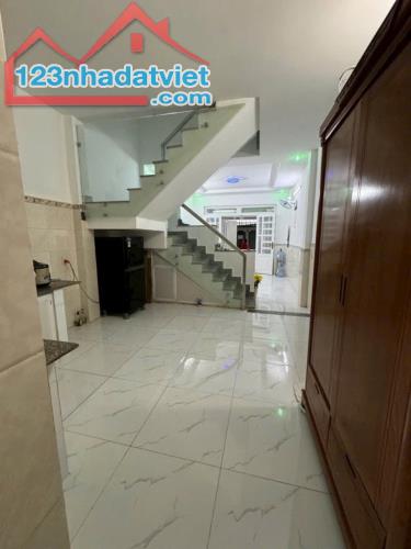 HẺM 3,5M THÔNG - F8 QUANG TRUNG - 48M2 (4x12) - 2 TẦNG SỔ VUÔNG - TIỆN ÍCH BAO QUANH - - 1