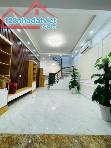 NHÀ KIM NGƯU ĐẸP KENG 37m2, NỘI THẤT XỊN, NGÕ RỘNG THOÁNG, SỔ VUÔNG NÉT 6,65 TỶ