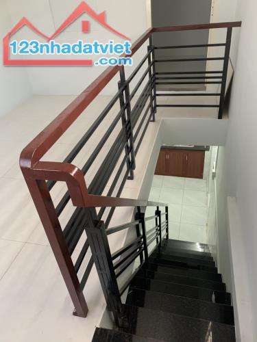 BÁN NHÀ 2 TẦNG HẺM XE MÁY P NGỌC HIỆP - NHA TRANG. LH 0935 964 828 - HIỀN ĐOÀN - 1