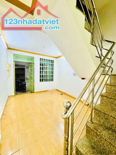 NHANH THÌ CÒN, 4 TẦNG, DT 39 M2 (3,5 x 11), KHU VIP PHỐ ẨM THỰC PHAN XÍCH LONG, PHÚ NHUẬN. - 1