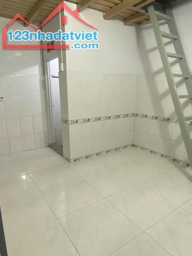 Thiếu Nợ bán nhanh Căn nhà ở 187m2 Sổ Hồng Riêng Nguyễn Văn Hoài Củ 550triệu Bao Phí Thuế - 2