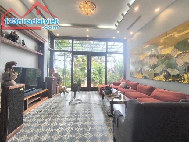 Siêu Phẩm Biệt Thự-Sân Vườn-Bể Bơi VIEW Sông Đuống-DT 1000M²-MT 12,8M-Mai lâm-Đông Anh - 1