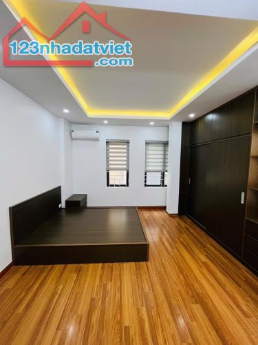 BÁN NHÀ PHÁO ĐÀI LÁNG 35M2 - 5 TẦNG MT 4.2M - 7 TỶ - 3