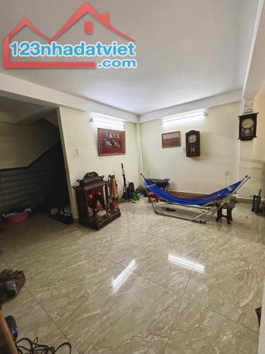 BÁN NHÀ NGUYỄN ẢNH THỦ, QUẬN 12, 60M2(5x12) 4 TẦNG HẺM 7M, CHỈ 4 TỶ 950 - 1