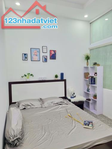 Phòng trọ mà decor xinh xinh ngay trung tâm Q7 ạ - 3