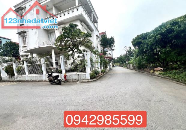 Bán đất Long Biên 60m Mt 4m ngõ oto tránh, view công viên giá hơn 9 tỷ