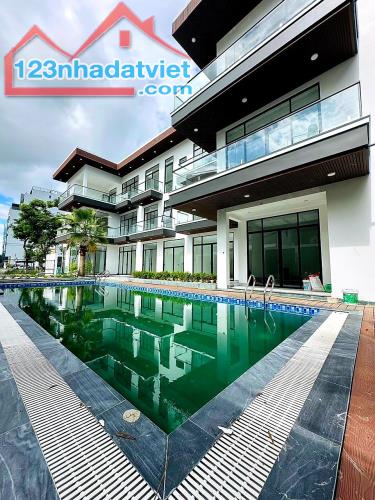 BIỆT THỰ CAO CẤP NGAY BIỂN PHẠM VĂN ĐỒNG - DT LỚN 520M2 - CÓ DÒNG TIỀN ỔN ĐỊNH - 4X TỶ - 1