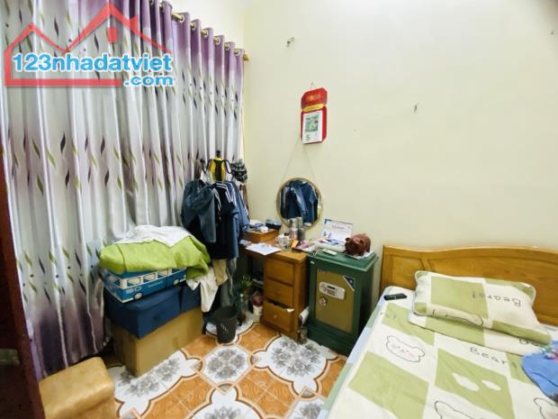 Bán Nhà Đẹp 3 bước ô tô đỗ,46m² Kim Giang, Thanh Liệt, 3T, Chỉ 6.9 Tỷ - Sổ Đỏ Chính chủ - 2