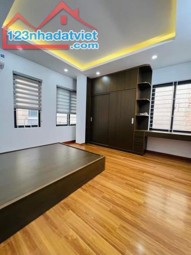 Bán nhà mặt ngõ Huỳnh Thúc Kháng 35/38m2 5T MT 4.2m 6.99tỷ Đống Đa - 4