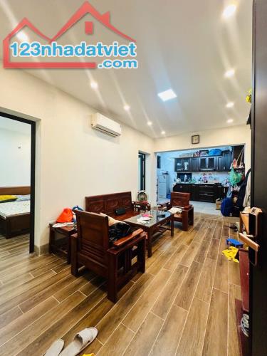 Căn Hộ Núi Trúc - Ba Đình | 80m², Full Nội Thất, 2PN – Giá Chỉ 10 Triệu/Tháng