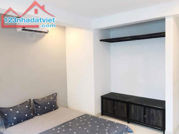CỰC HIẾM- Ô TÔ ĐỖ CỬA- DÂN XÂY CỰC CHẤT - HAI MẶT THOÁNG - VÀI BƯỚC RA PHỐ.0876196866