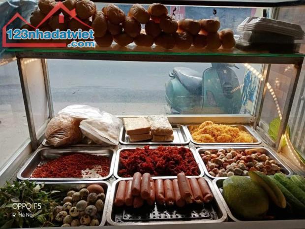 SANG NHƯỢNG CỬA HÀNG BÁNH MÌ MUỐI ỚT  Vị Trí : số 102 Đường Xuân Phương -Nam Từ Liêm- Hà