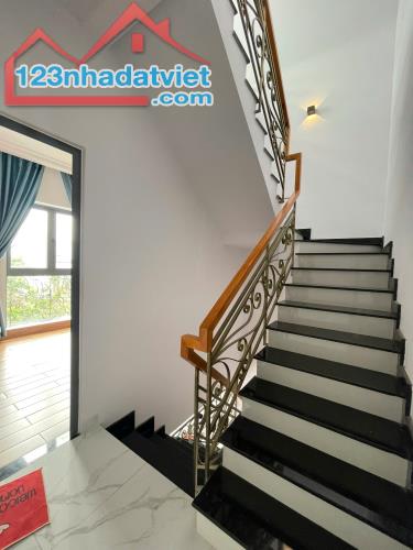 Biệt Thự Kiểu Pháp Cực Xinh, 76m2, 4 Tầng , Tân Thới Nhì, Đường 5m Thông Tứ Tung, - 2