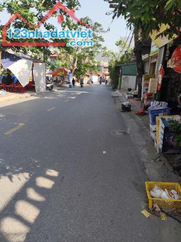 Bán nhà mặt phố Quy Tức, ngay ngã 5 Kiến An