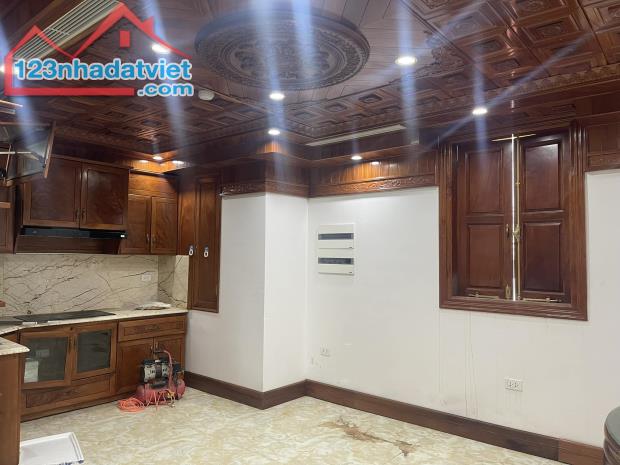 Toà văn phòng Tây Hồ 8 tầng 1 hầm thang máy, lô góc, oto tránh, vỉa hè rộng, kinh doanh - 2
