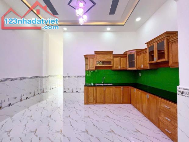 80m2 (5m x 16m), Sổ Hồng Riêng (1 trệt 1 lầu). KDC Xuyên Á - 3