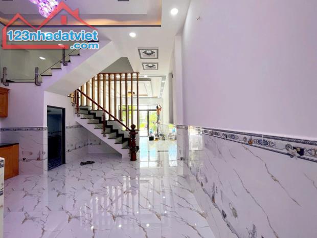 80m2 (5m x 16m), Sổ Hồng Riêng (1 trệt 1 lầu). KDC Xuyên Á - 5