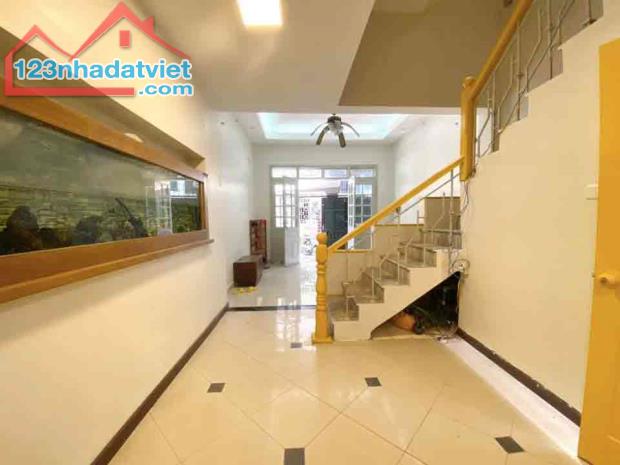 Bán nhà Đội Cấn, Ba Đình, gần ôtô, 60mx4t, 10.9 tỷ, 0985696268