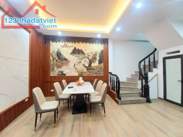 Bán nhà 29 Khương Hạ -Thanh Xuân , DT 40m2 , Giá Nhỉnh 5 tỷ , Oto gần , Full nội thất , 5