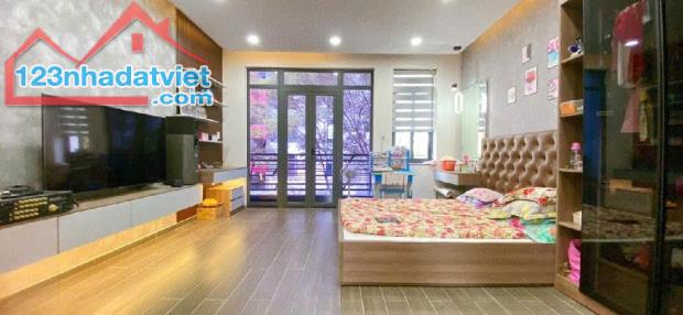 BÁN NHANH 4 TẦNG BTCT - BÌNH THẠNH - HẺM XE HƠI TRƯỚC NHÀ 7M - 50M2 - NHỈNH 8T - 2