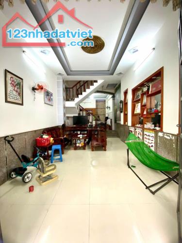 QUẬN 12, TÂN CHÁNH HIỆP, NGAY PHẦN MỀM QUANG TRUNG, NHÀ 52M2, 3 TẦNG HXH CHỈ 4.75 TỶ - 2