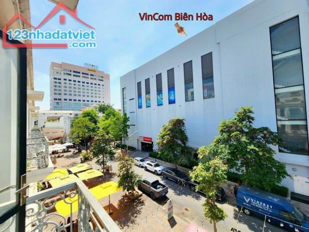 Bán căn Shophouse VinCom ngang 7m Phạm Văn Thuận, P. Tân Mai. Giá 16 tỷ 5. TL - 1