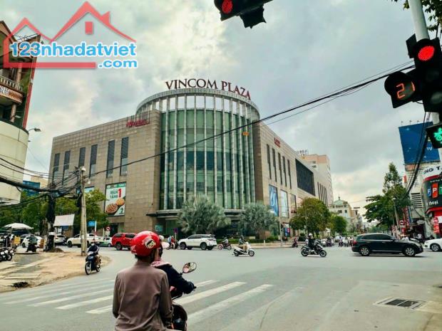 Bán căn Shophouse VinCom ngang 7m Phạm Văn Thuận, P. Tân Mai. Giá 16 tỷ 5. TL - 2