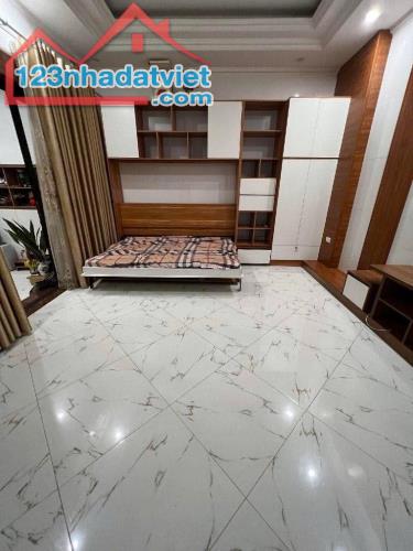 🏠HÓT Nhà 3 tầng-36m² Pháo Đài Láng-Đống Đa,ngõ thông thoáng,tiện nghi đầy đủ:giá chỉ 6xtỷ - 1