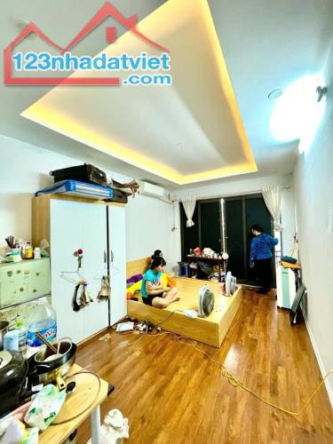 BÁN NHÀ DÒNG TIỀN HAI BÀ TRƯNG 8 PHÒNG KHÉP KÍN, 45M X 5T GIÁ 6.8 TỶ.