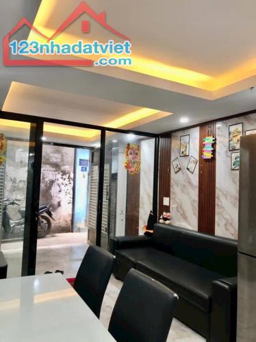 Bán nhà Khương Trung giá 3.4 tỷ, diện tích 30m2, 3 tầng, mặt tiền 4m - 4