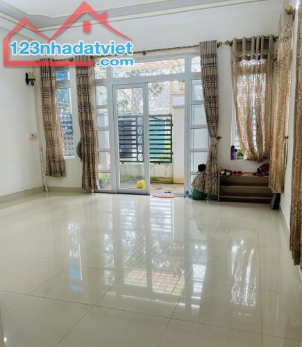 Bán nhà Dã Tượng tt Liên Nghĩa, 140m2 ngang 7m, giá chỉ 4ty5