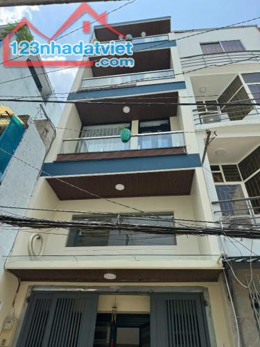 Oto đỗ cửa - Dọn vào ở ngay - Nguyễn Đình Chiểu phường 2 Quận 3 - 36m2 - giá 10T - 1