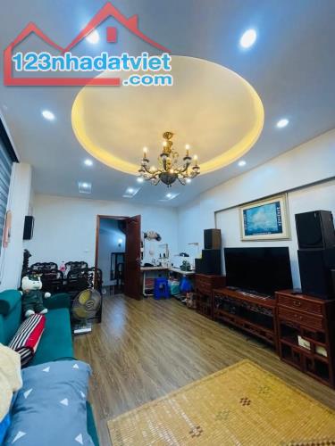 🏠 Siêu phẩm Phúc Đồng, nhà đẹp, ở ngay, 45m2, nhỉnh 6 tỷ