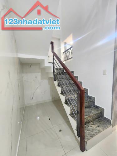 Nhà 3.57*15m/nở hậu Nguyễn Thị Tần P1Q8 - 4