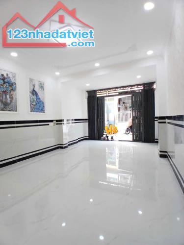 BÁN NHÀ 🏘️ LÊ VĂN KHƯƠNG - Q12 - hẻm oto nhựa. ❗(4*12) 👉 Nở Hậu 4.5m2👈❗ ♦️💸💸 3.89 t.ỷ